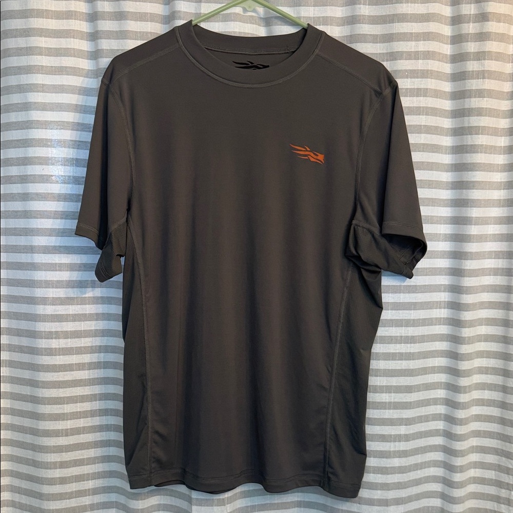 Men’s Short Sleeve Performance Tee in Charcoal with Orange Accent
